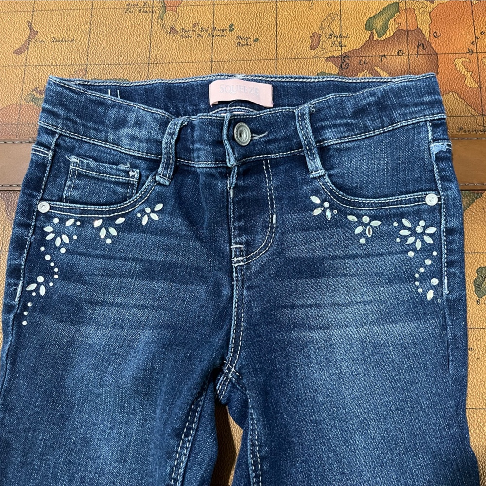 Squeeze Little Girls 6 Dark Wash Blue Bootcut/Flare Jeans with Rhinestones - Picture 3 of 7